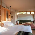 Les échasses Golf&surf Eco Hotel