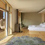 Les échasses Golf&surf Eco Hotel Saubion