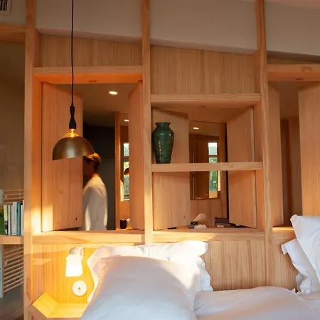호텔 Les Echasses Golf & Surf Eco 4*