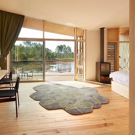 호텔 Les Echasses Golf & Surf Eco