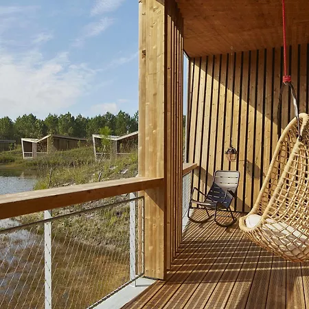Les échasses Golf&surf Eco Hotel