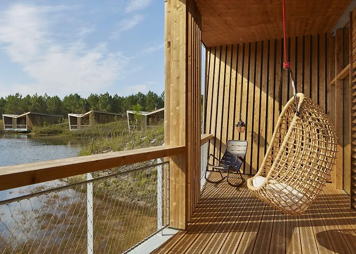 Les Echasses Golf & Surf Eco Hotel