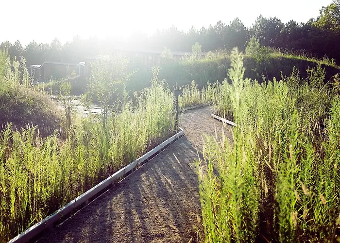 Les Echasses Golf & Surf Eco Hotel